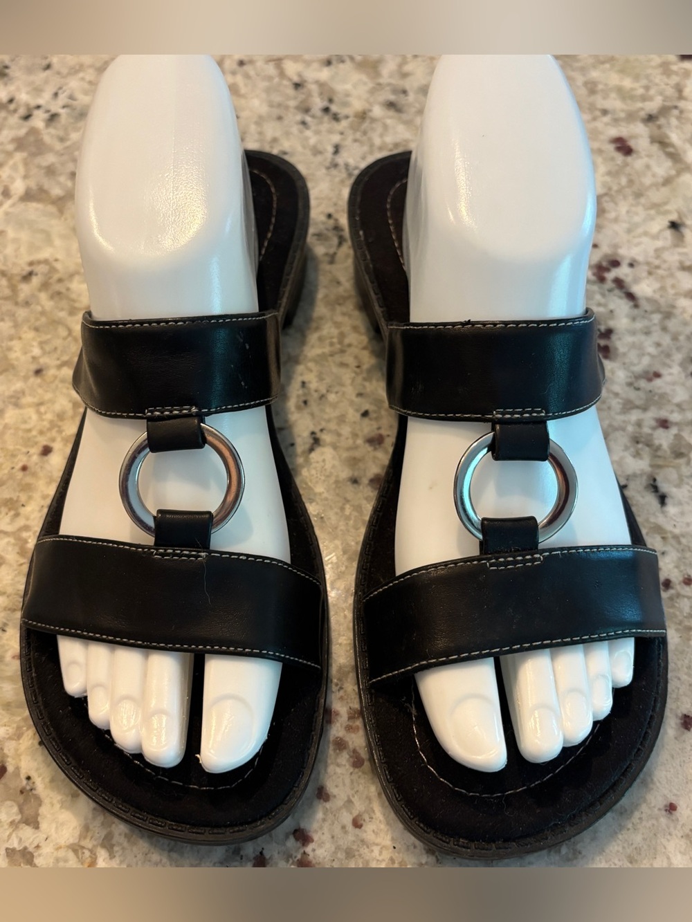 Predictions Black Double Strap Sandals with Silver Ring Hardware Sz 8